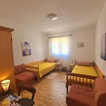 Elena Apartment *